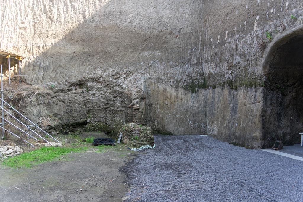 House of Dionysiac Reliefs, Herculaneum, seaside pavilion, October 2023.
East side of seaside pavilion, in north-east corner of site, with Bourbon tunnel, on right. Photo courtesy of Johannes Eber.